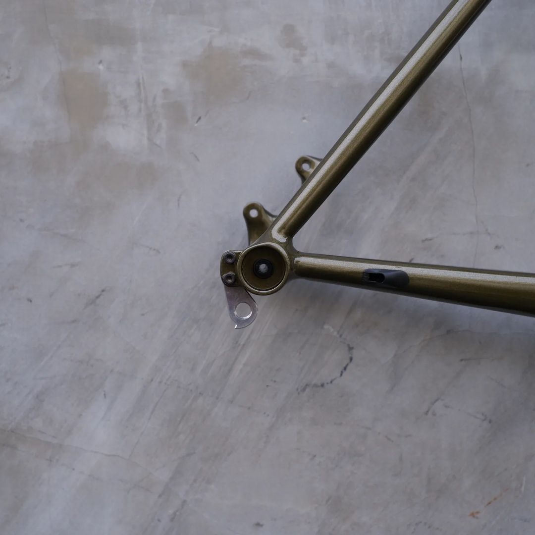 BORNEOTRACK "Commuter" Compatible with Fork steel custom 27" TA